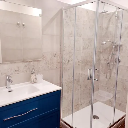 Apartament Clara Bedda *